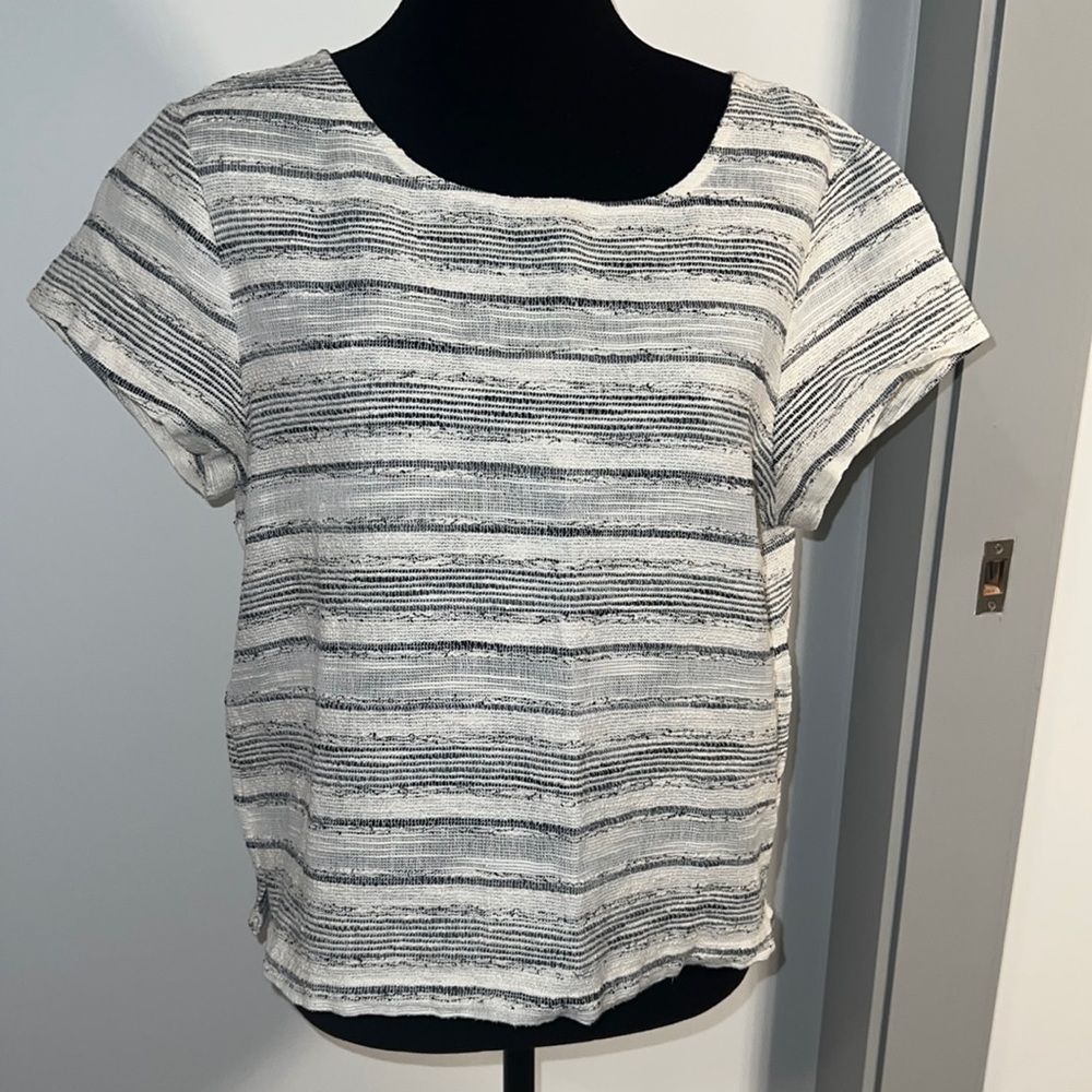Black & White Gap shirt with sparkle